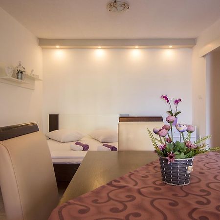 Apartments Hajdi Duće Eksteriør billede