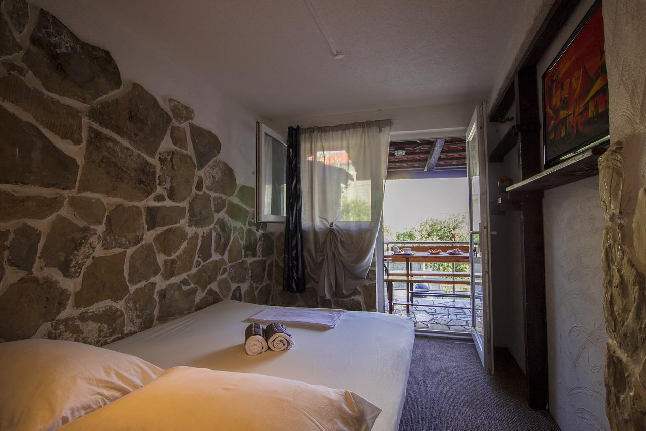 Apartments Hajdi Duće Eksteriør billede